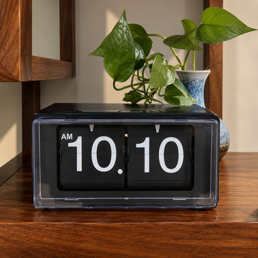 Retro Geometric Flip Table Clock with Mechanical Display - product image 2-Stacehill
