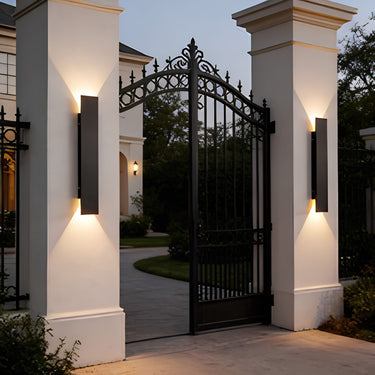 Modern 18W Aluminum Outdoor LED Wall Light - product image 2